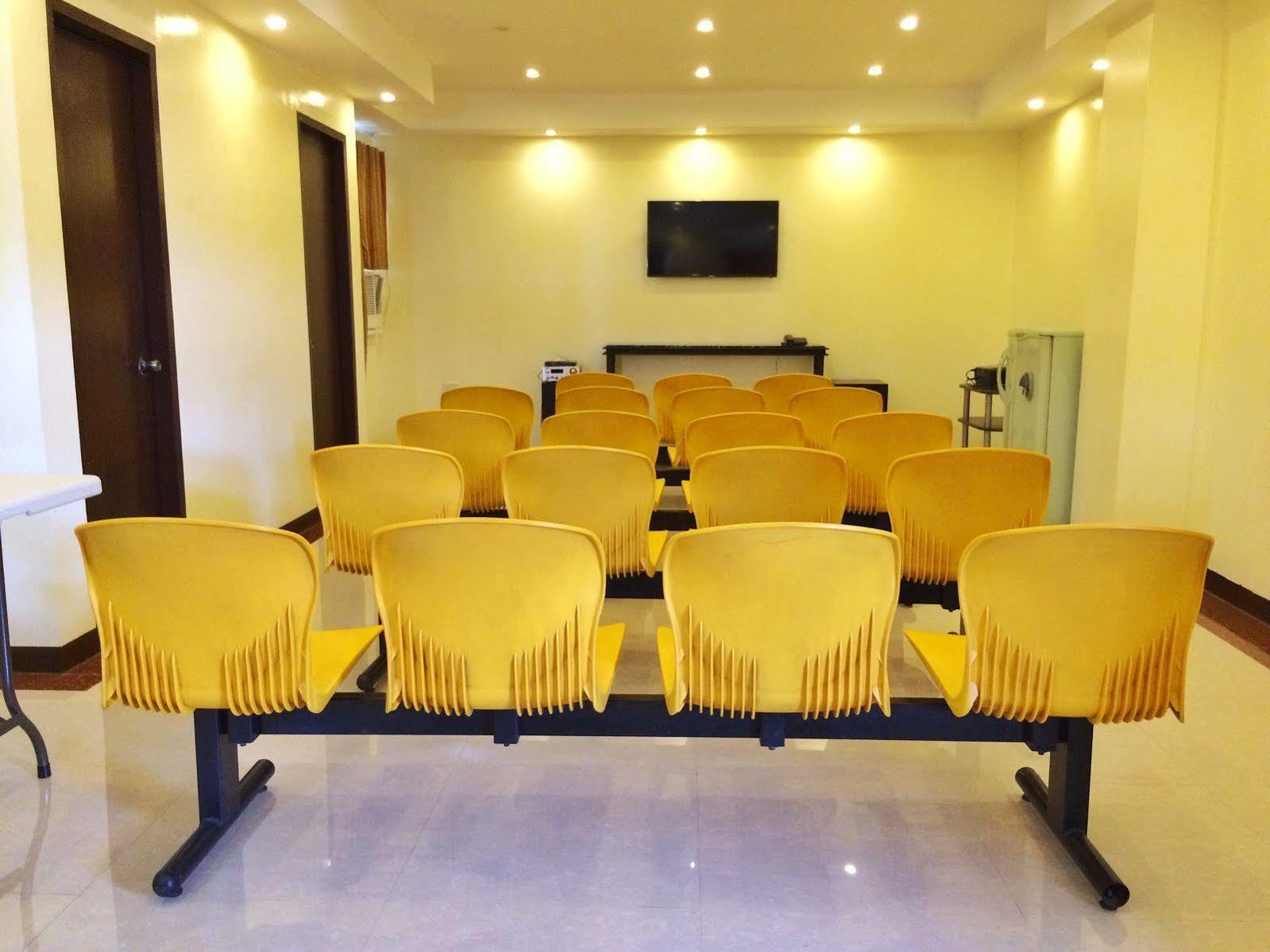 Rainbowland Hotel Olongapo Εξωτερικό φωτογραφία